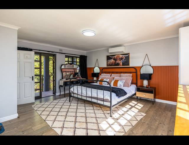 6 BEDROOM FREEHOLD FOR SALE IN FLAMINGO VLEI
